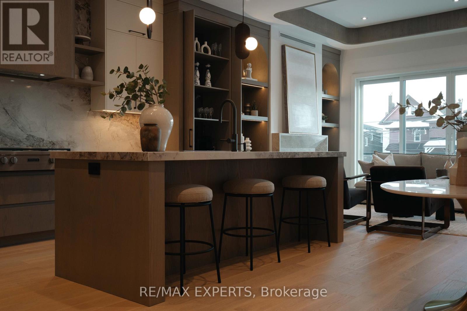 15 Holland Park Avenue, Toronto, Ontario  M6C 1M2 - Photo 13 - C12762610