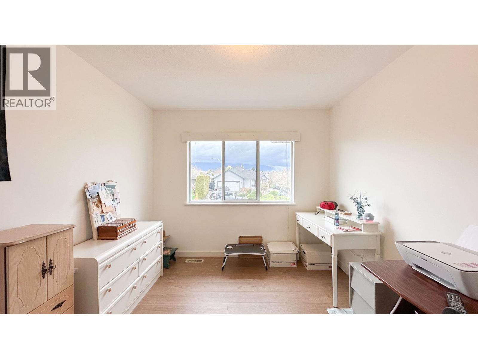 12055 Chestnut Crescent, Pitt Meadows, British Columbia  V3Y 2L6 - Photo 18 - R3092797