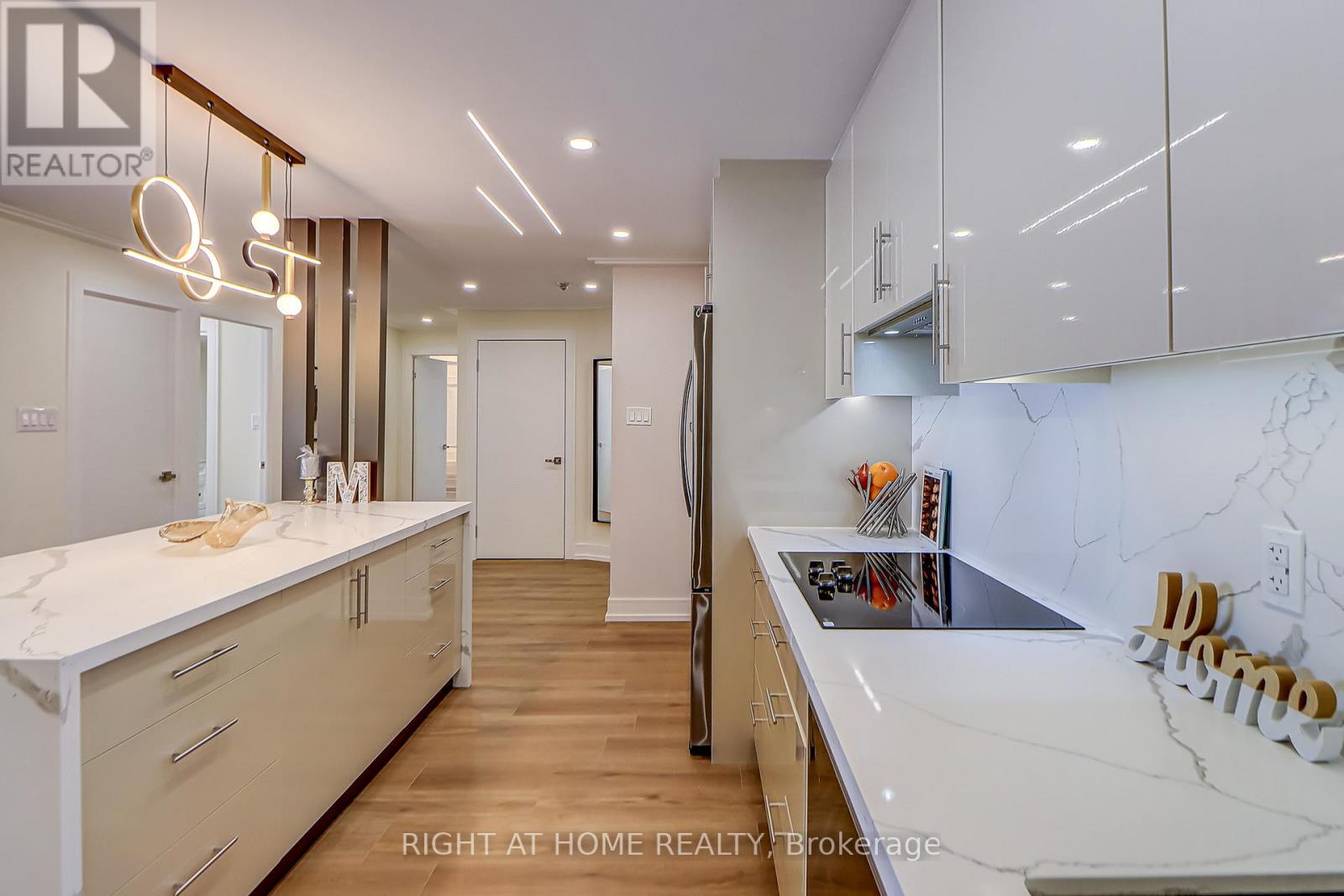 1207 - 130 Carlton Street, Toronto, Ontario  M5A 4K3 - Photo 13 - C12831484