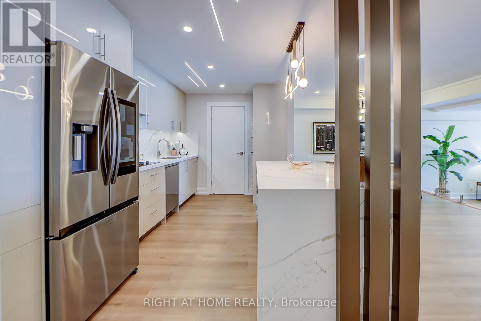 1207 - 130 Carlton Street, Toronto, Ontario  M5A 4K3 - Photo 15 - C12831484