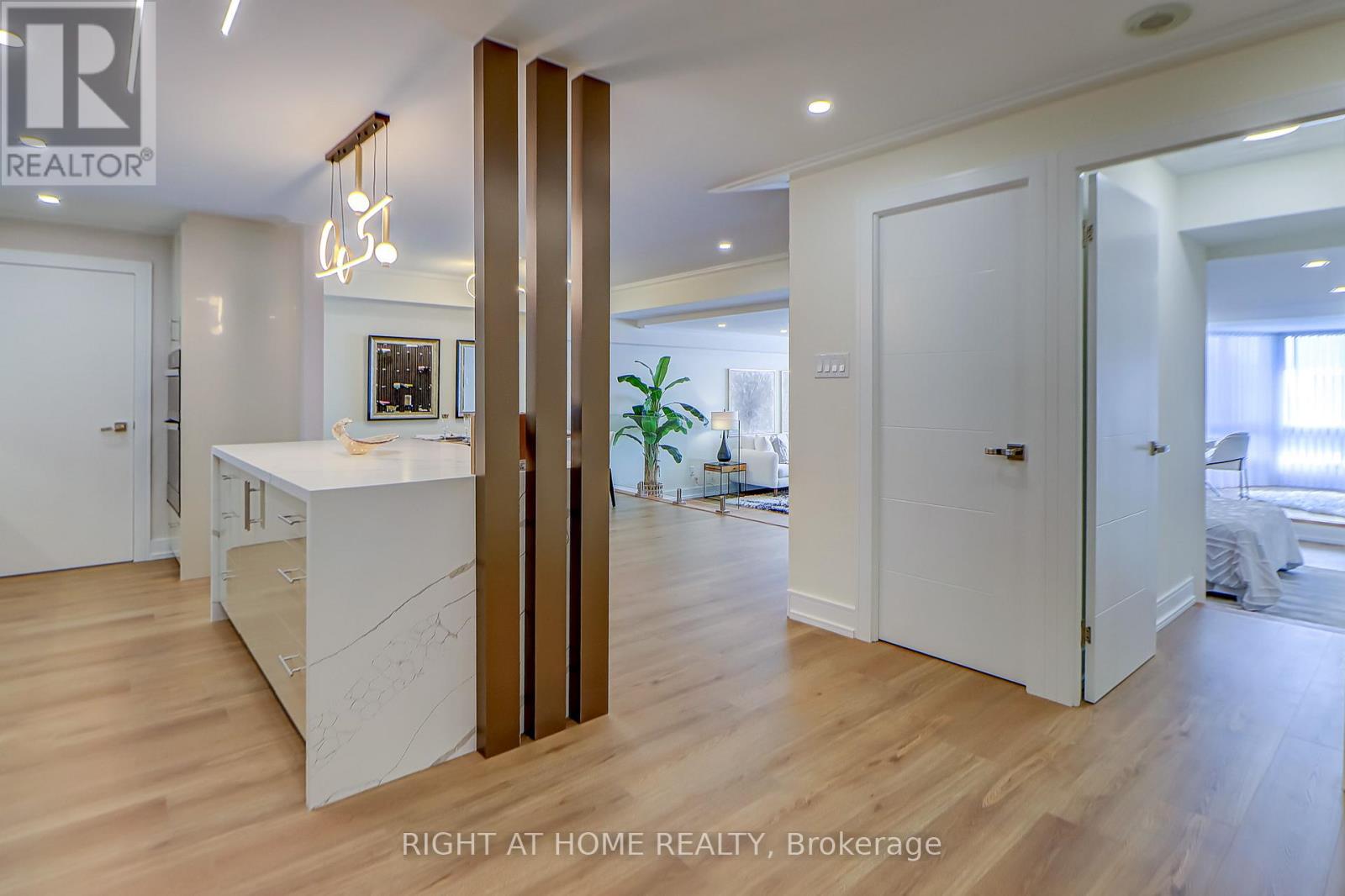 1207 - 130 Carlton Street, Toronto, Ontario  M5A 4K3 - Photo 16 - C12831484