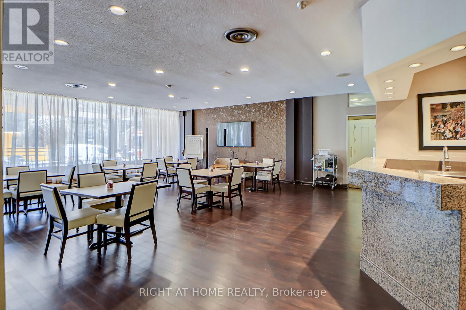 1207 - 130 Carlton Street, Toronto, Ontario  M5A 4K3 - Photo 44 - C12831484