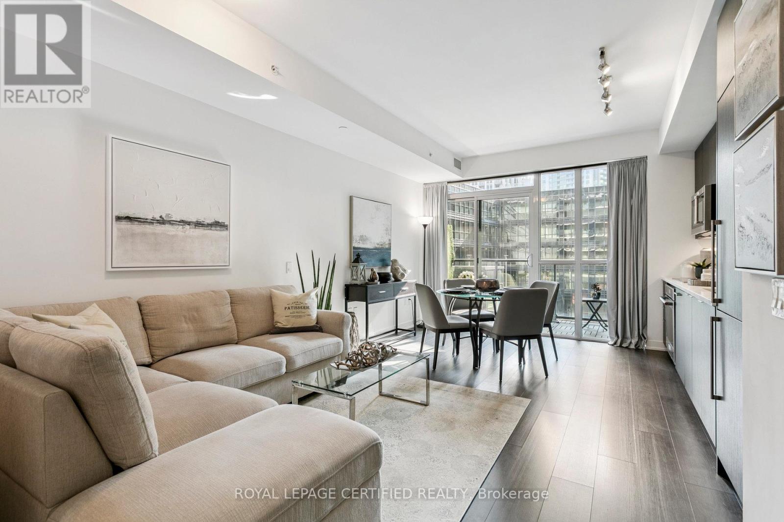 502 - 38 Iannuzzi Street, Toronto (Waterfront Communities), Ontario  M5V 0S2 - Photo 4 - C12831516