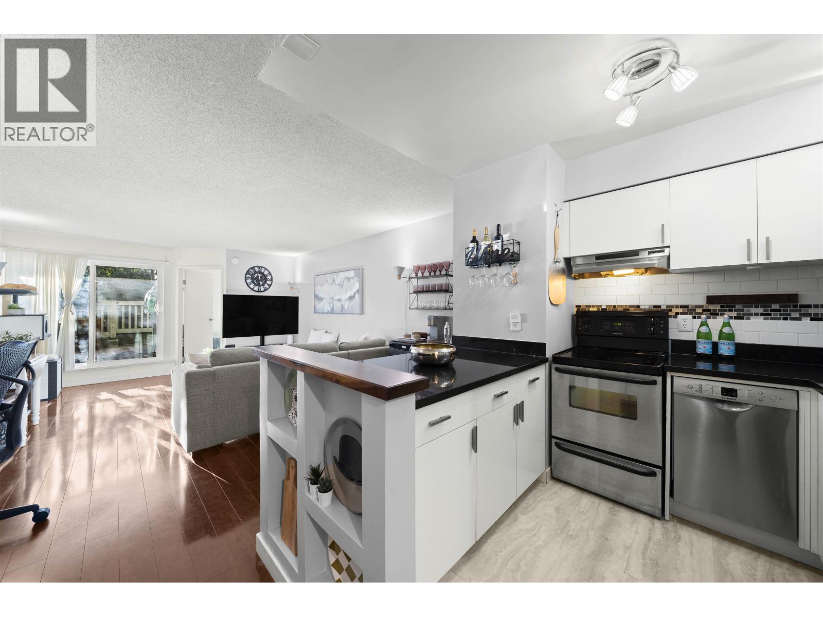 114 1545 E 2nd Avenue, Vancouver, British Columbia  V5N 1C8 - Photo 11 - R3083004