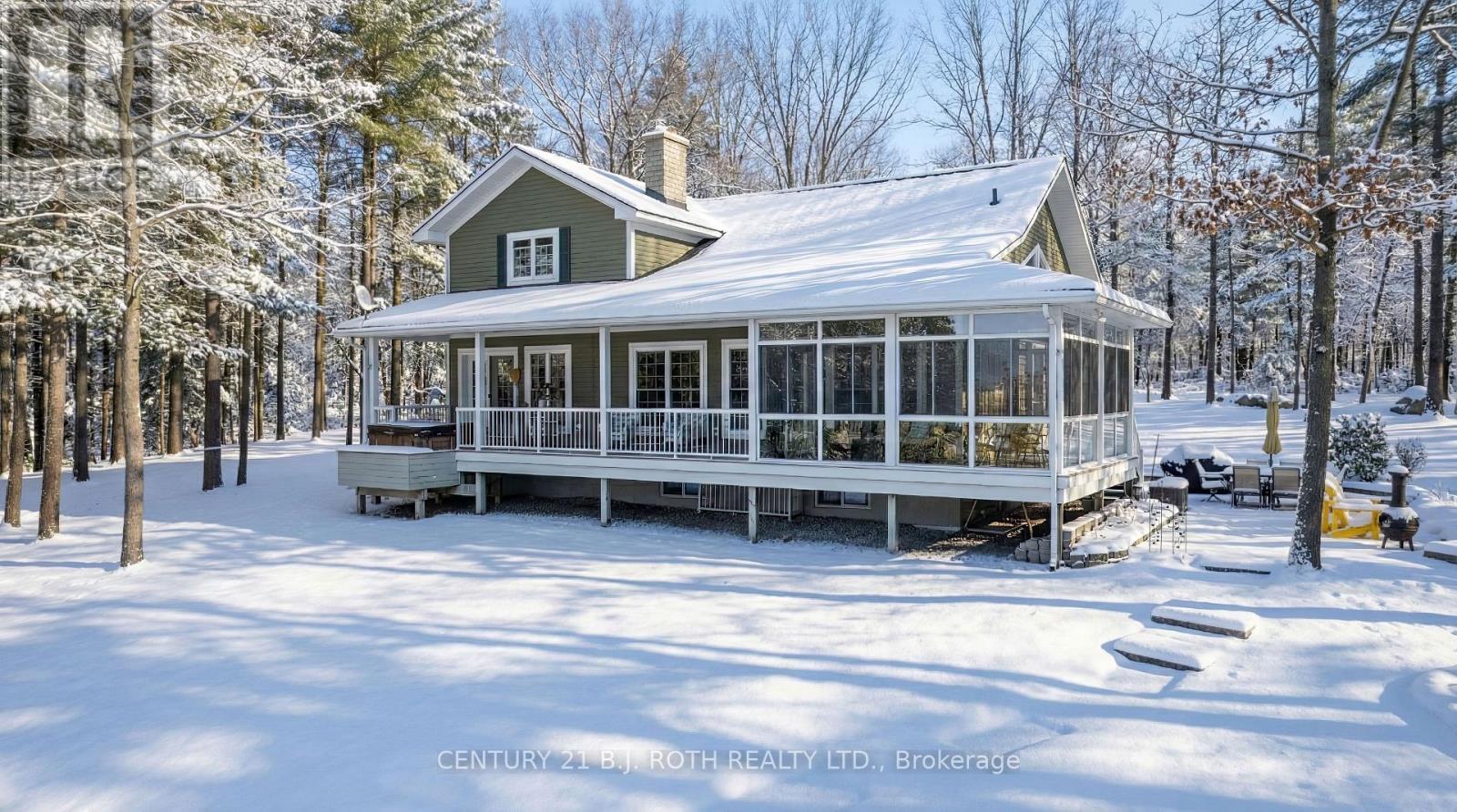 2710 Portage Trail, Springwater, Ontario  L9X 0J3 - Photo 2 - S12831498