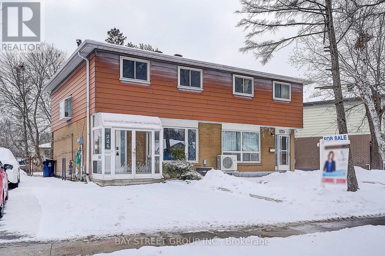 224 HOLLYBERRY TRAIL, Toronto, Ontario