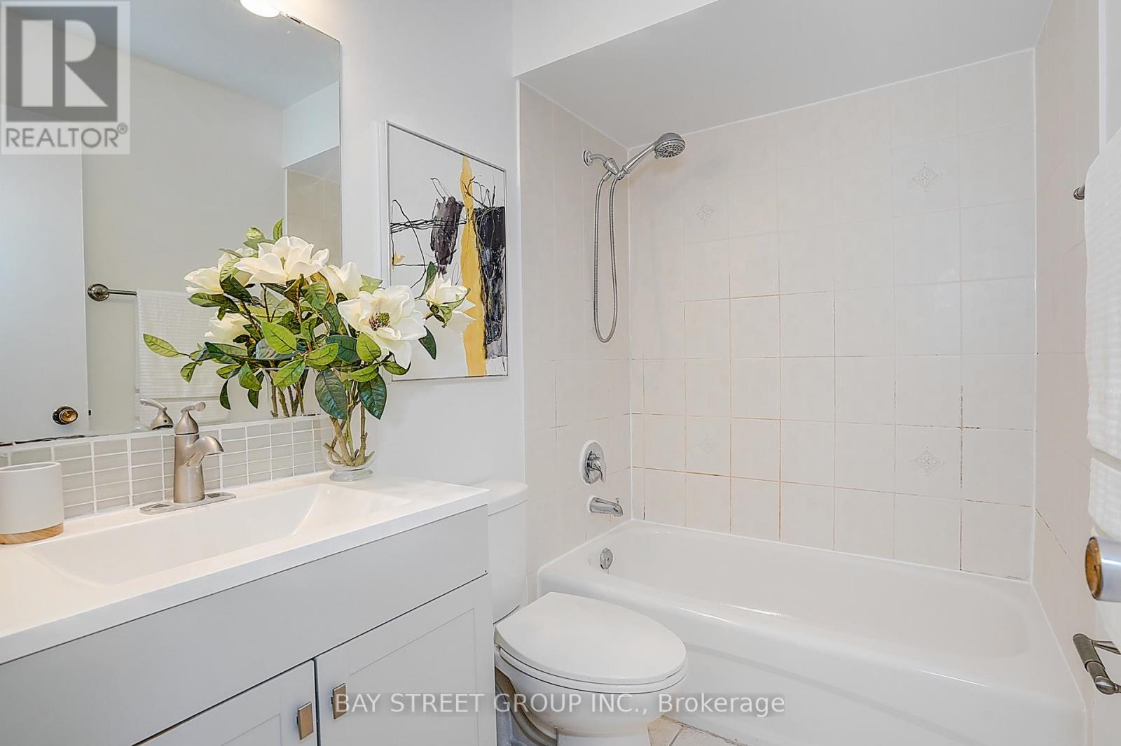 224 Hollyberry Trail, Toronto, Ontario  M2H 2P4 - Photo 25 - C12821896