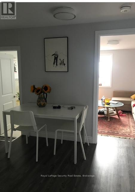 Upper - 706 Gladstone Avenue, Toronto, Ontario  M6H 3J4 - Photo 15 - W12831486