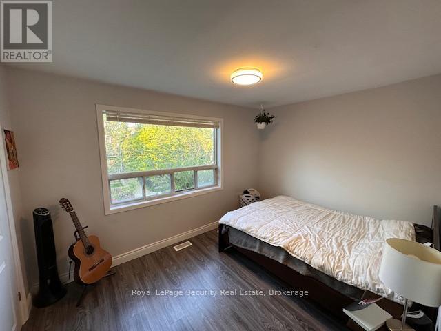 Upper - 706 Gladstone Avenue, Toronto, Ontario  M6H 3J4 - Photo 6 - W12831486