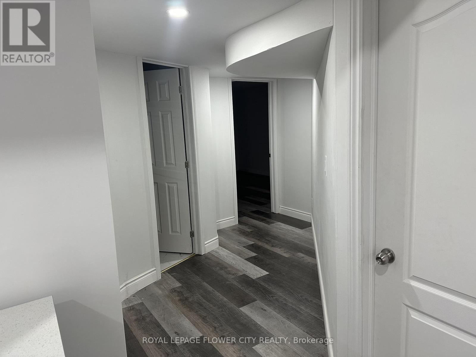 47 Sparta Drive, Brampton, Ontario  L6P 1H8 - Photo 4 - W12831526