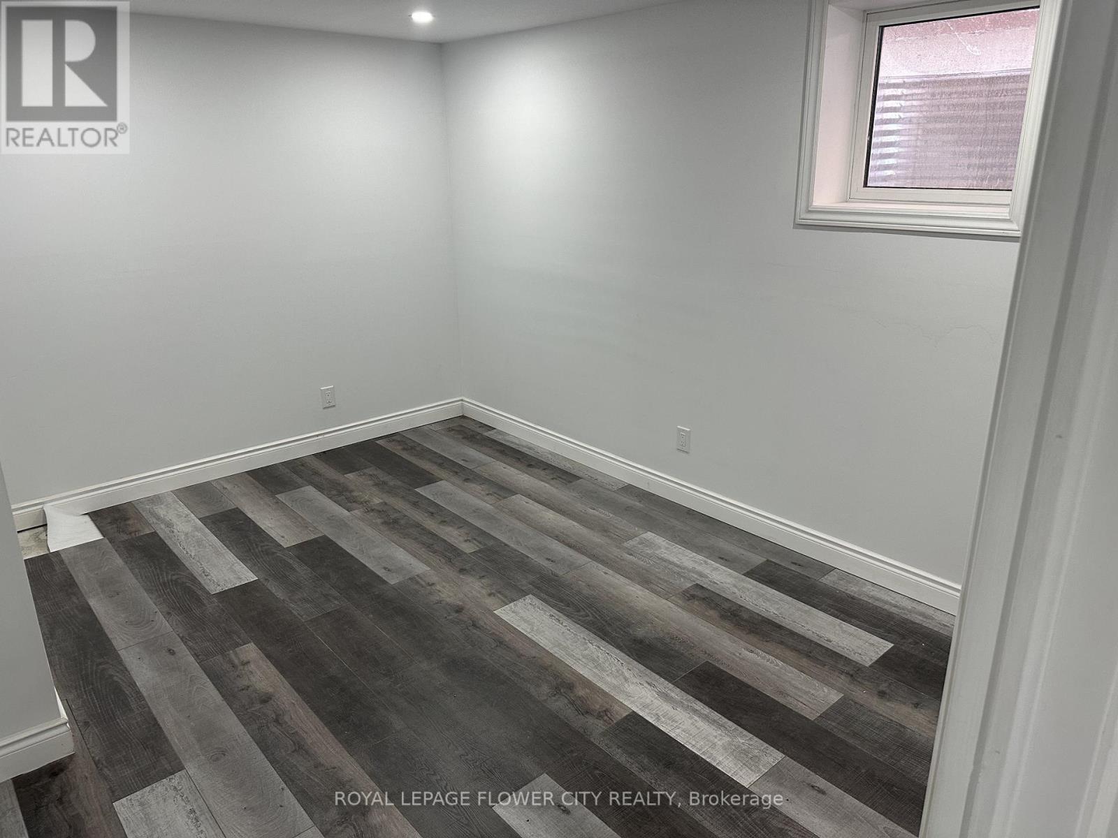 47 Sparta Drive, Brampton, Ontario  L6P 1H8 - Photo 6 - W12831526