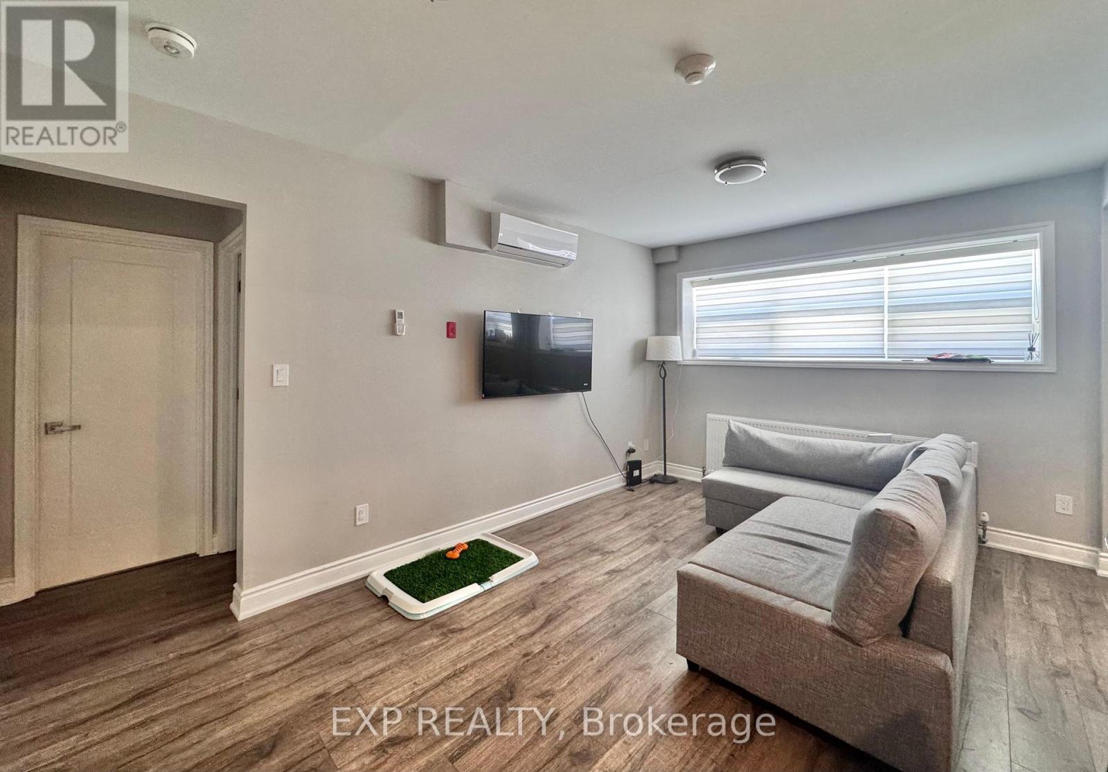 Unit-1 - 100 West Avenue S, Hamilton, Ontario  L8N 2S3 - Photo 6 - X12831494