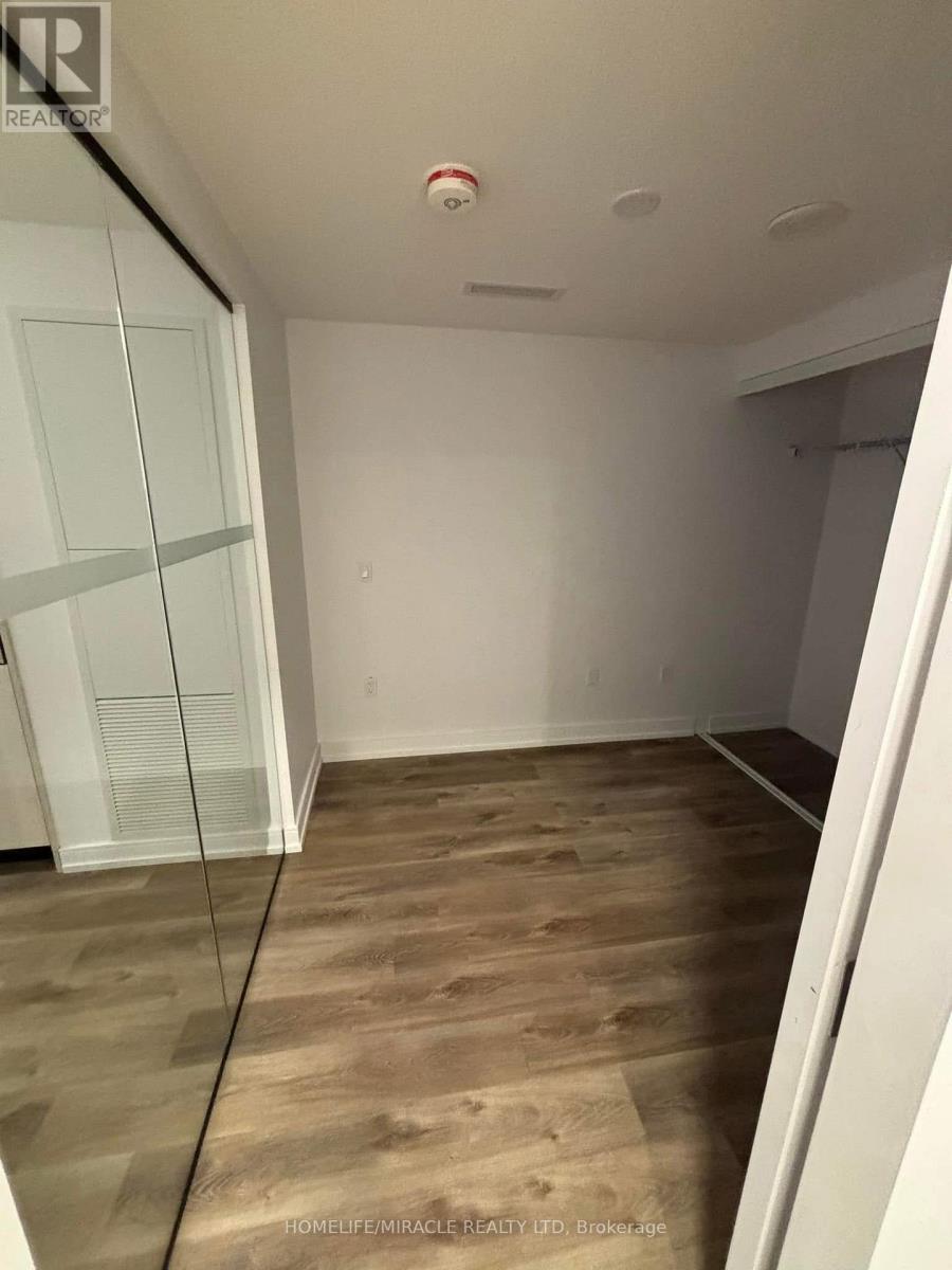 618 - 1 Jarvis Street, Hamilton, Ontario  L8R 0A8 - Photo 10 - X12831500