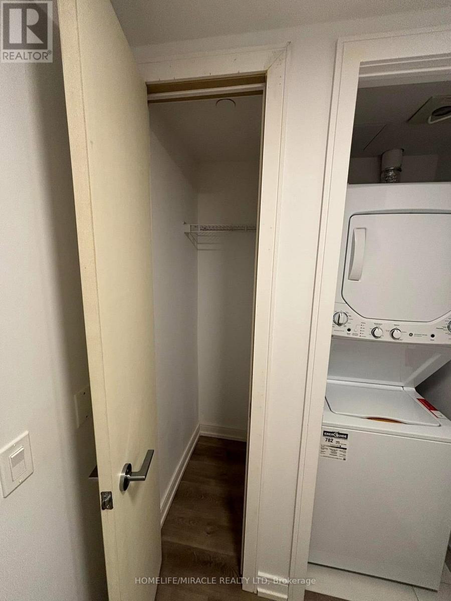 618 - 1 Jarvis Street, Hamilton, Ontario  L8R 0A8 - Photo 6 - X12831500