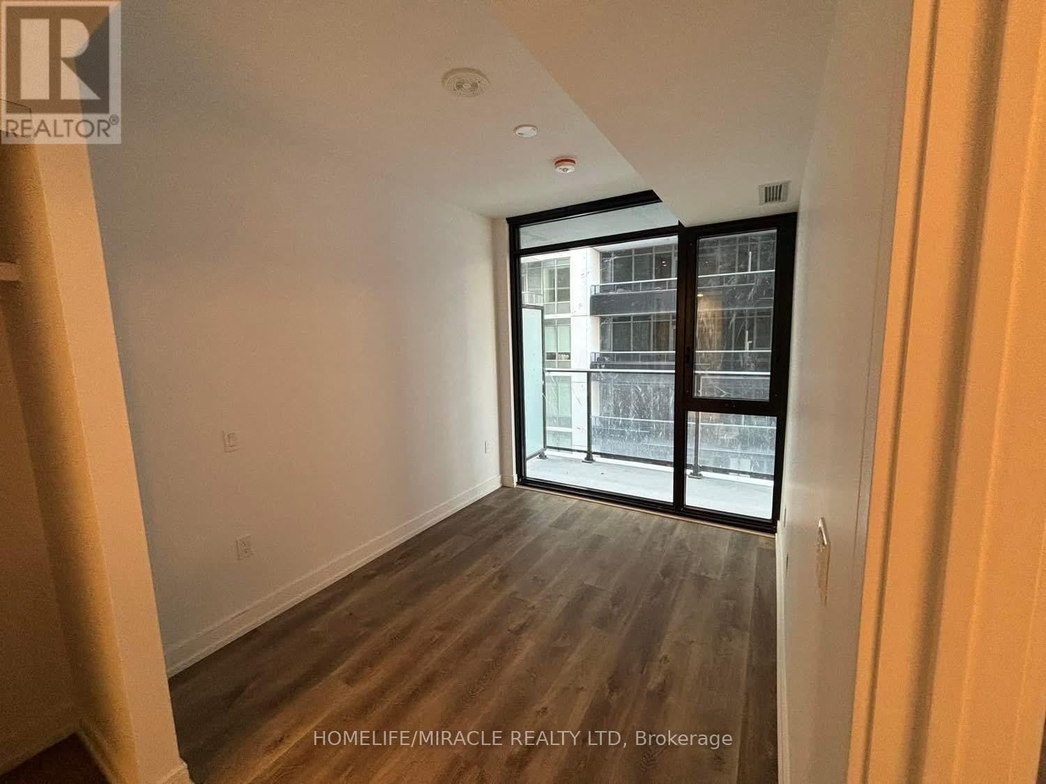 618 - 1 Jarvis Street, Hamilton, Ontario  L8R 0A8 - Photo 8 - X12831500