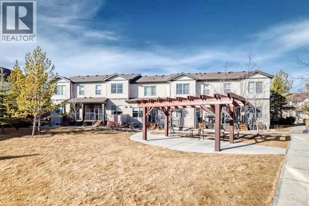 48 Copperpond Landing Se, Calgary, Alberta  T2Z 1G6 - Photo 25 - A2285922