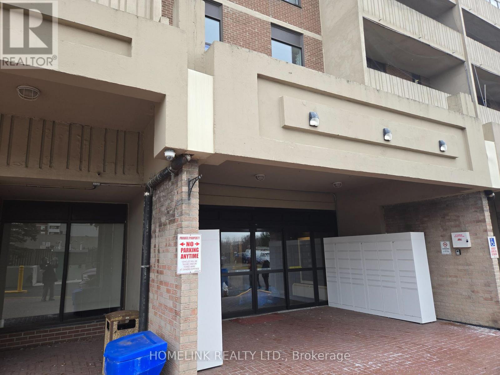 601 - 3390 Weston Road, Toronto, Ontario  M9M 2K3 - Photo 1 - W12831164