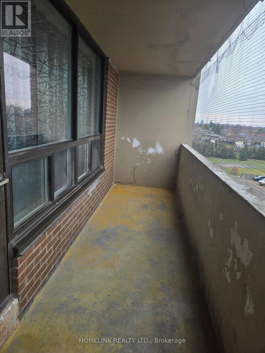 601 - 3390 Weston Road, Toronto, Ontario  M9M 2K3 - Photo 7 - W12831164