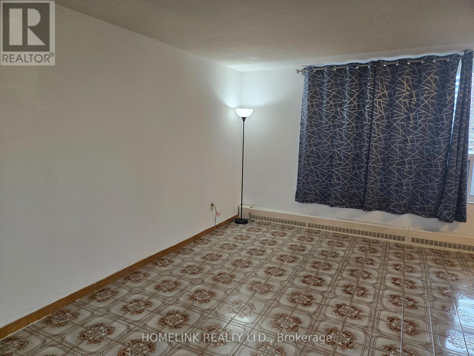 601 - 3390 Weston Road, Toronto, Ontario  M9M 2K3 - Photo 9 - W12831164