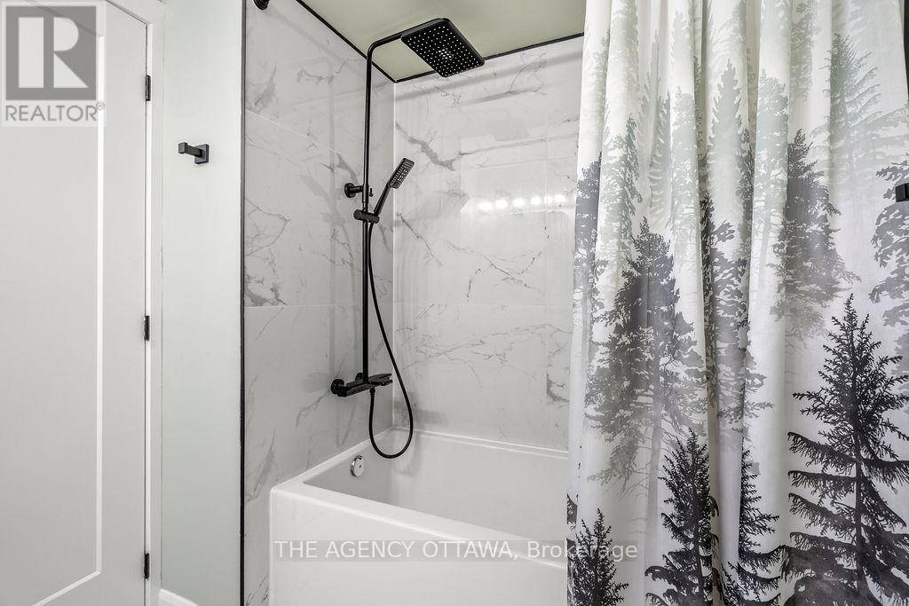 62 Appledale Drive, Ottawa, Ontario  K2J 4W6 - Photo 39 - X12831552