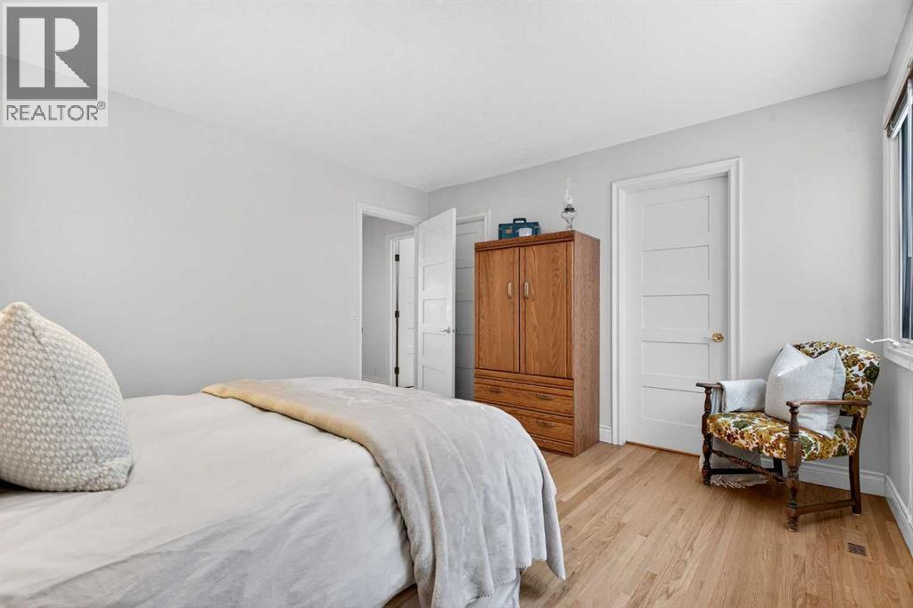 6913 Leaside Drive Sw, Calgary, Alberta  T3E 6H6 - Photo 33 - A2286625