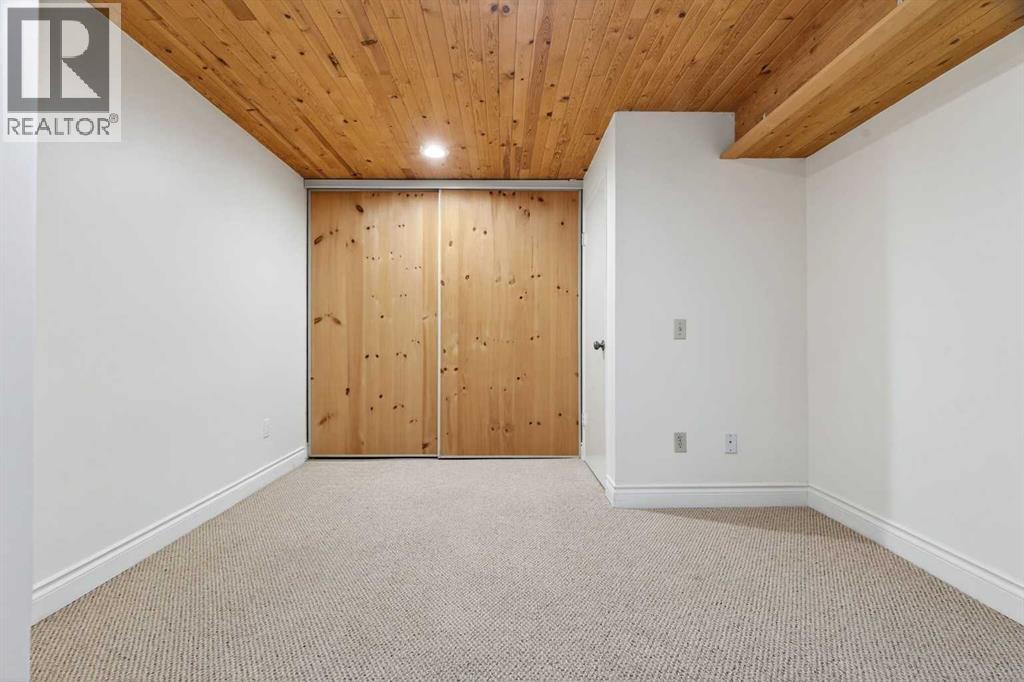 6913 Leaside Drive Sw, Calgary, Alberta  T3E 6H6 - Photo 37 - A2286625