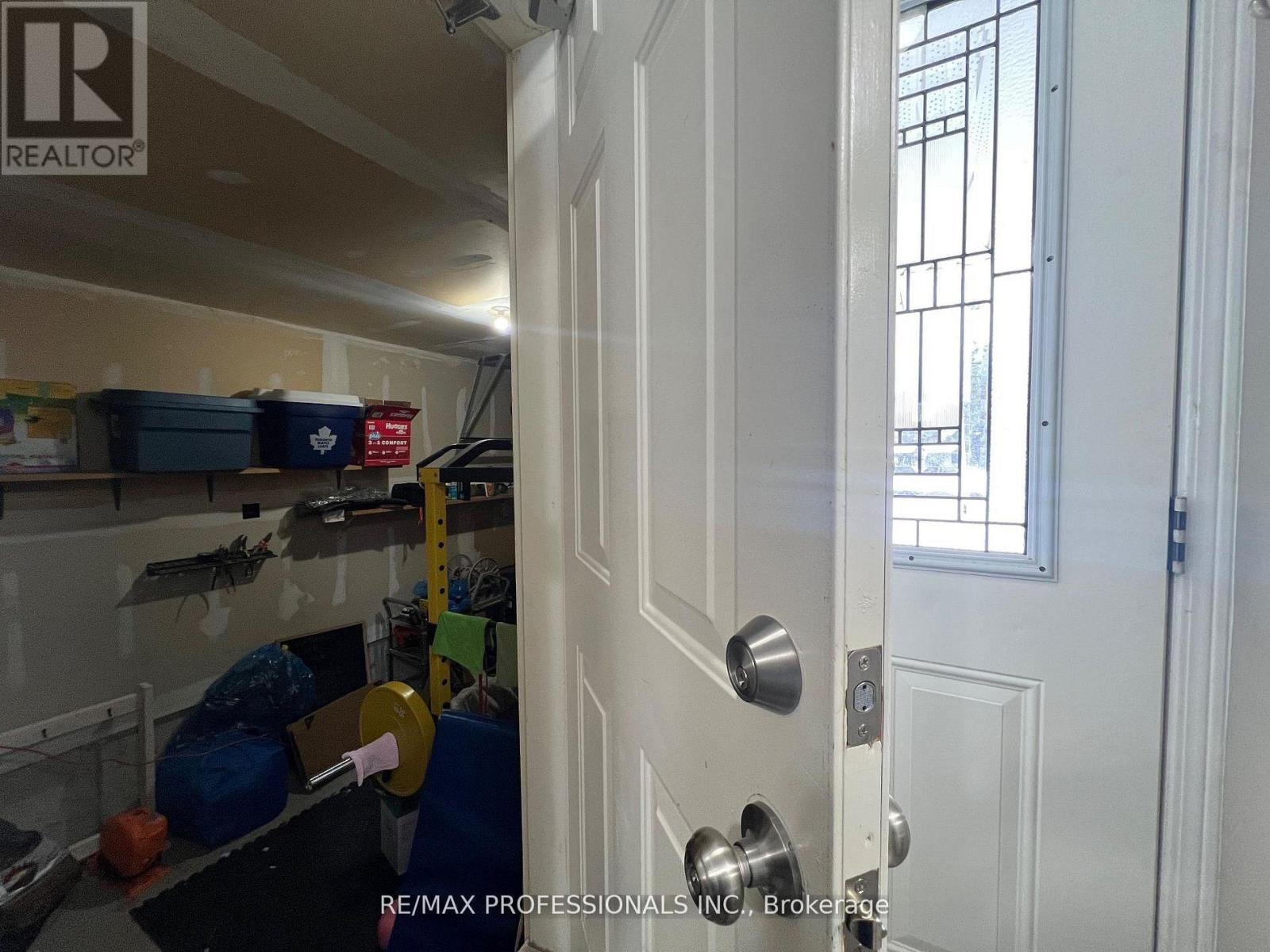 56 Beacon Road, Barrie, Ontario  L4N 9J8 - Photo 6 - S12831554