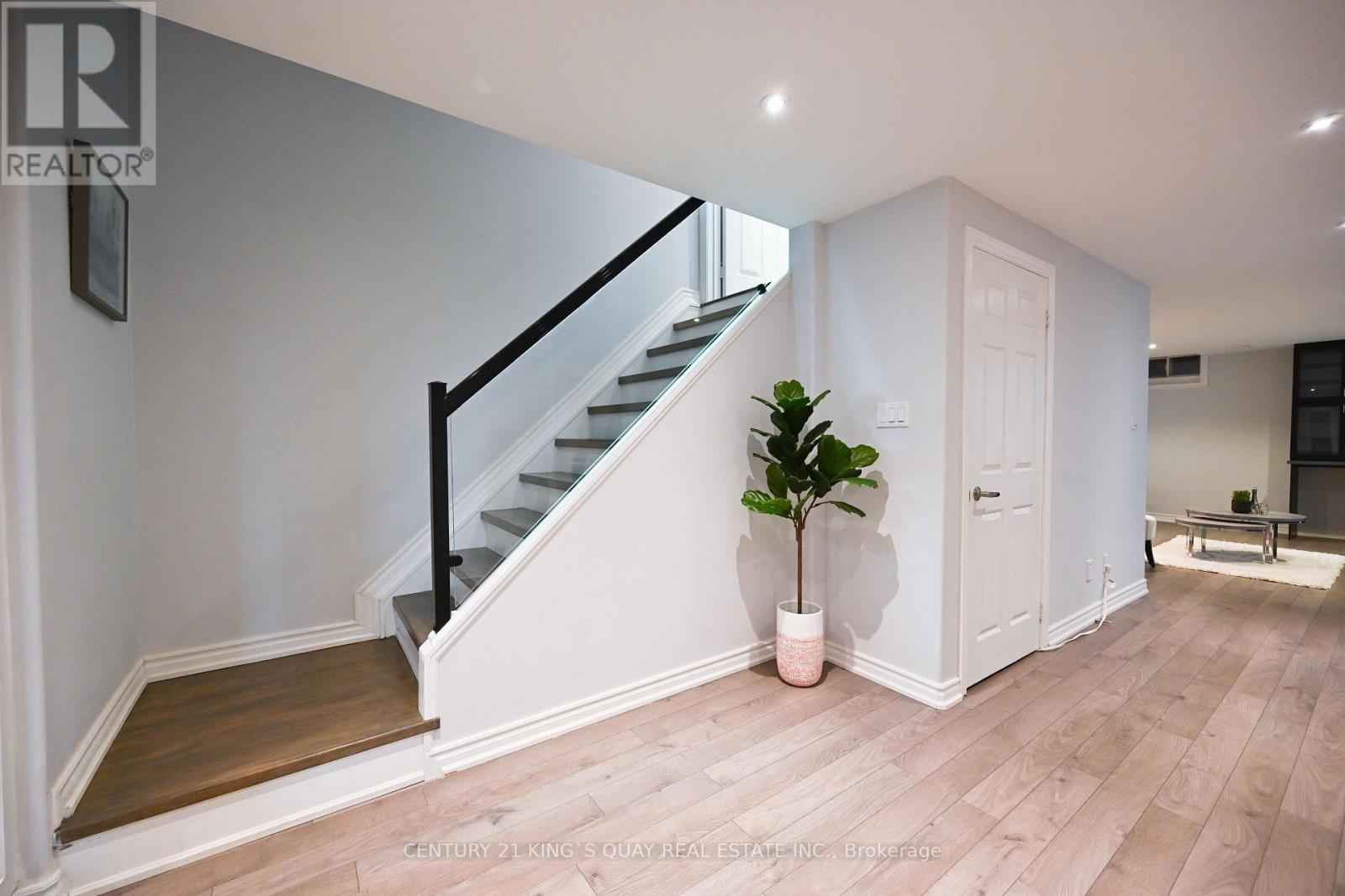 10514 Victoria Square Boulevard, Markham, Ontario  L6C 0A3 - Photo 23 - N12831506