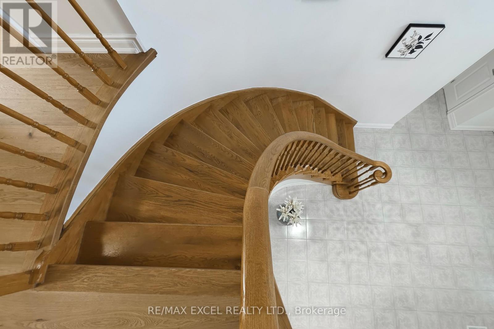 4388 Guildwood Way, Mississauga, Ontario  L5R 2A4 - Photo 24 - W12831538