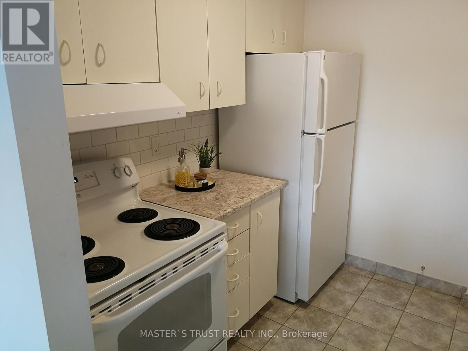 603 - 358 Waterloo Avenue, Guelph, Ontario  N1H 7Y3 - Photo 4 - X12830918