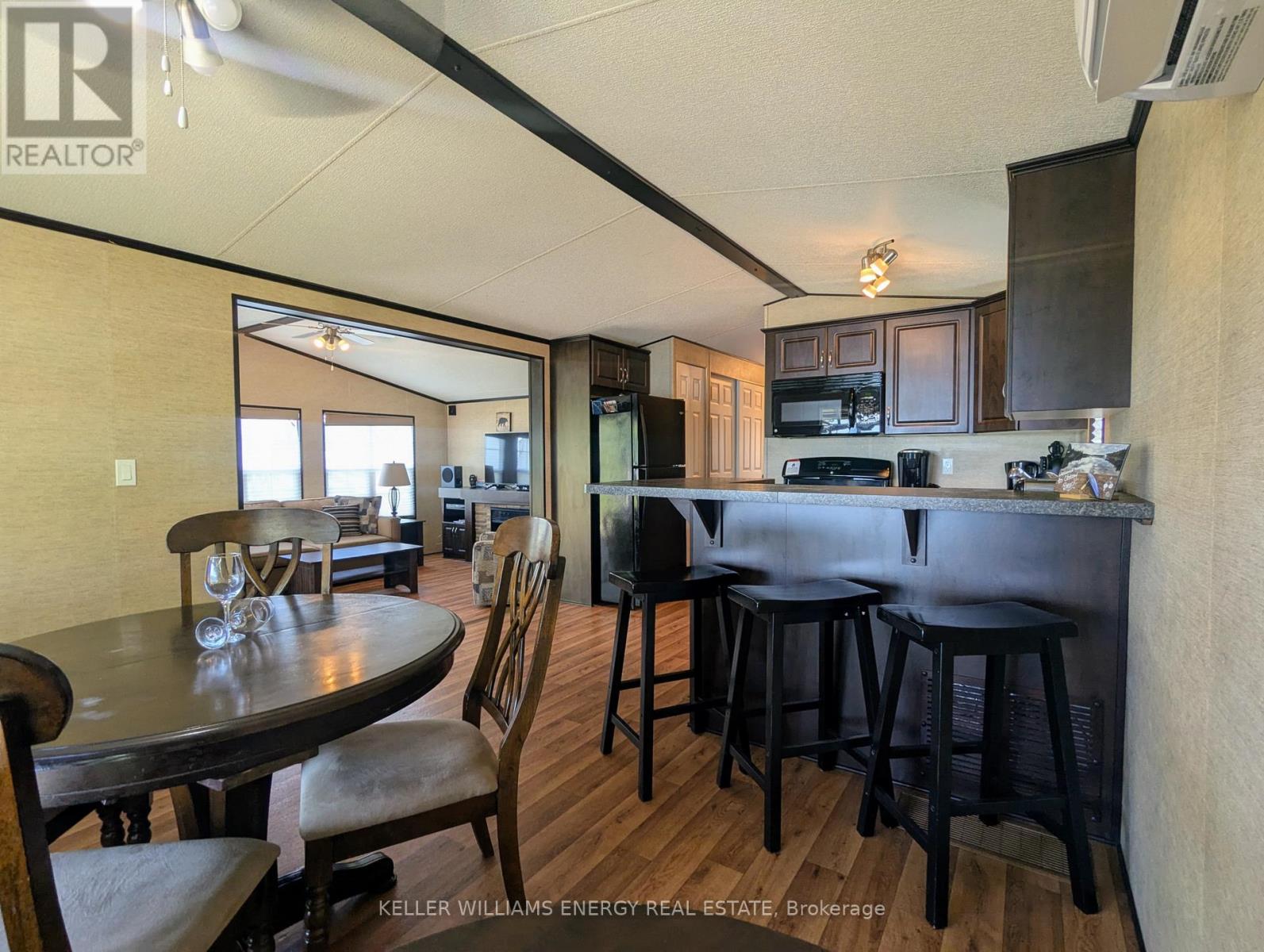 #54 - 486 County Road 18 Cherry Beach Lane Road, Prince Edward County, Ontario  K0K 1P0 - Photo 14 - X12831644