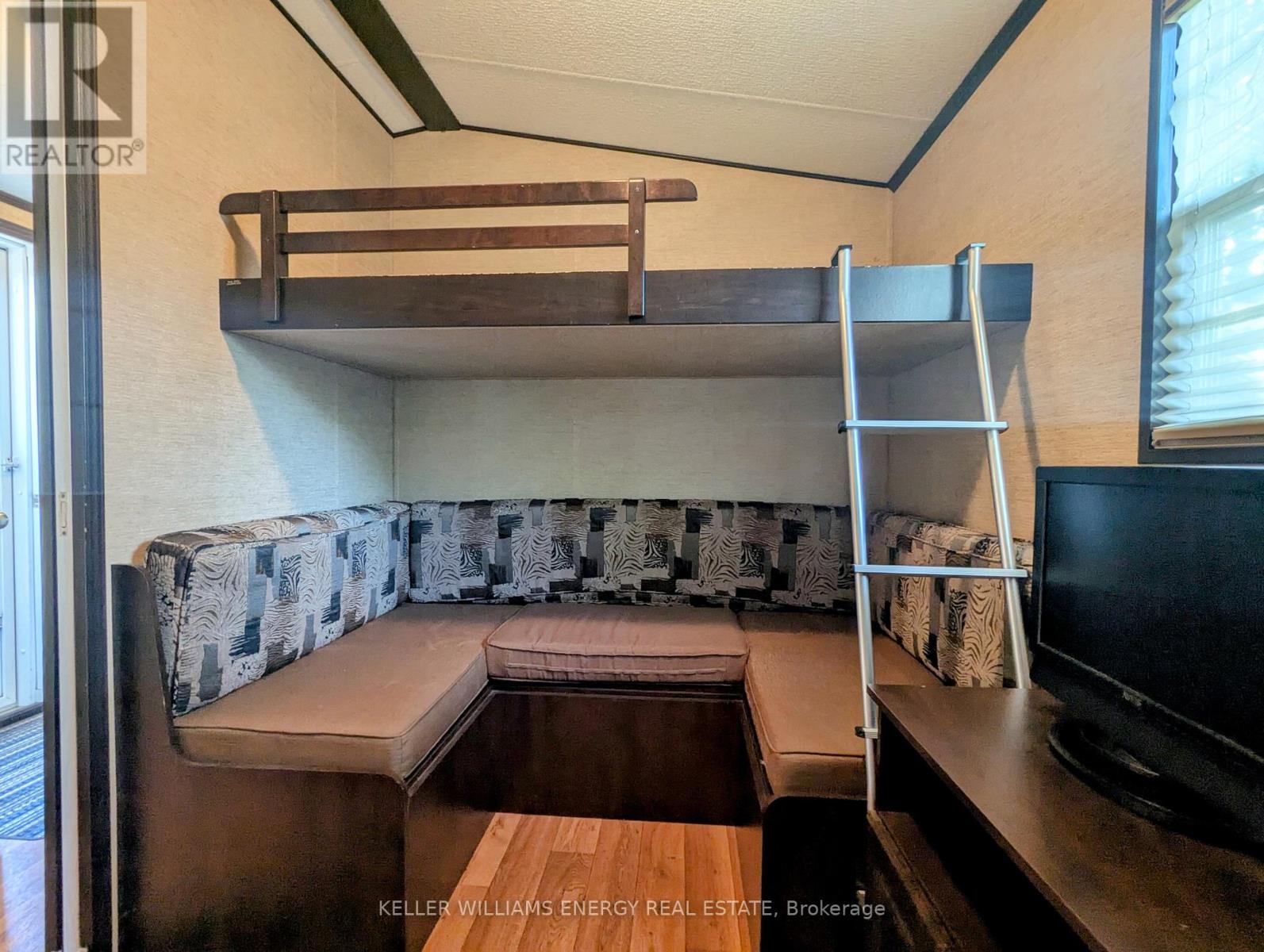 #54 - 486 County Road 18 Cherry Beach Lane Road, Prince Edward County, Ontario  K0K 1P0 - Photo 6 - X12831644