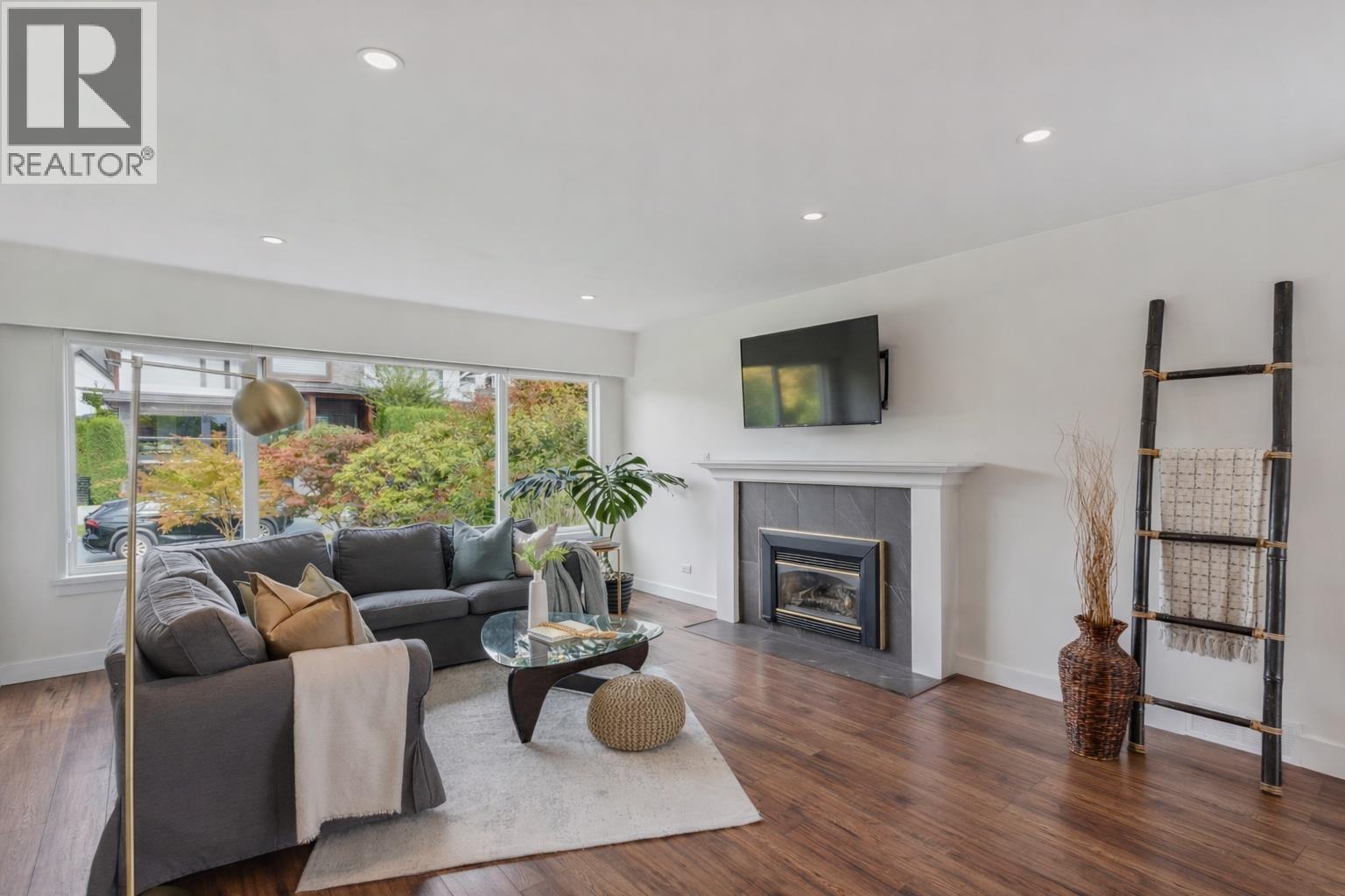 935 Beaconsfield Road, North Vancouver, British Columbia  V7R 1S7 - Photo 4 - R3092362