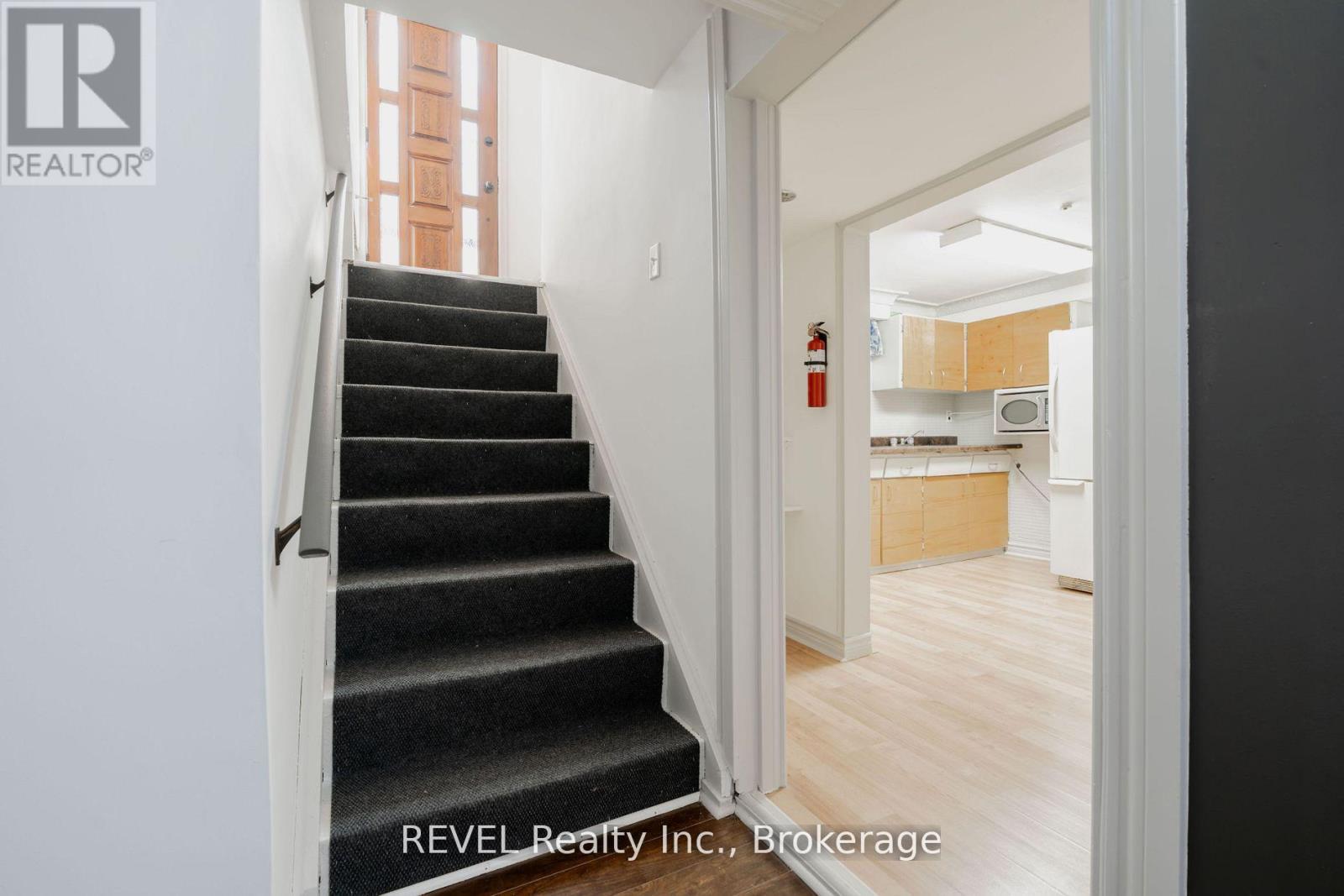 6835 Wills Street, Niagara Falls, Ontario  L2J 1Y6 - Photo 19 - X12831564