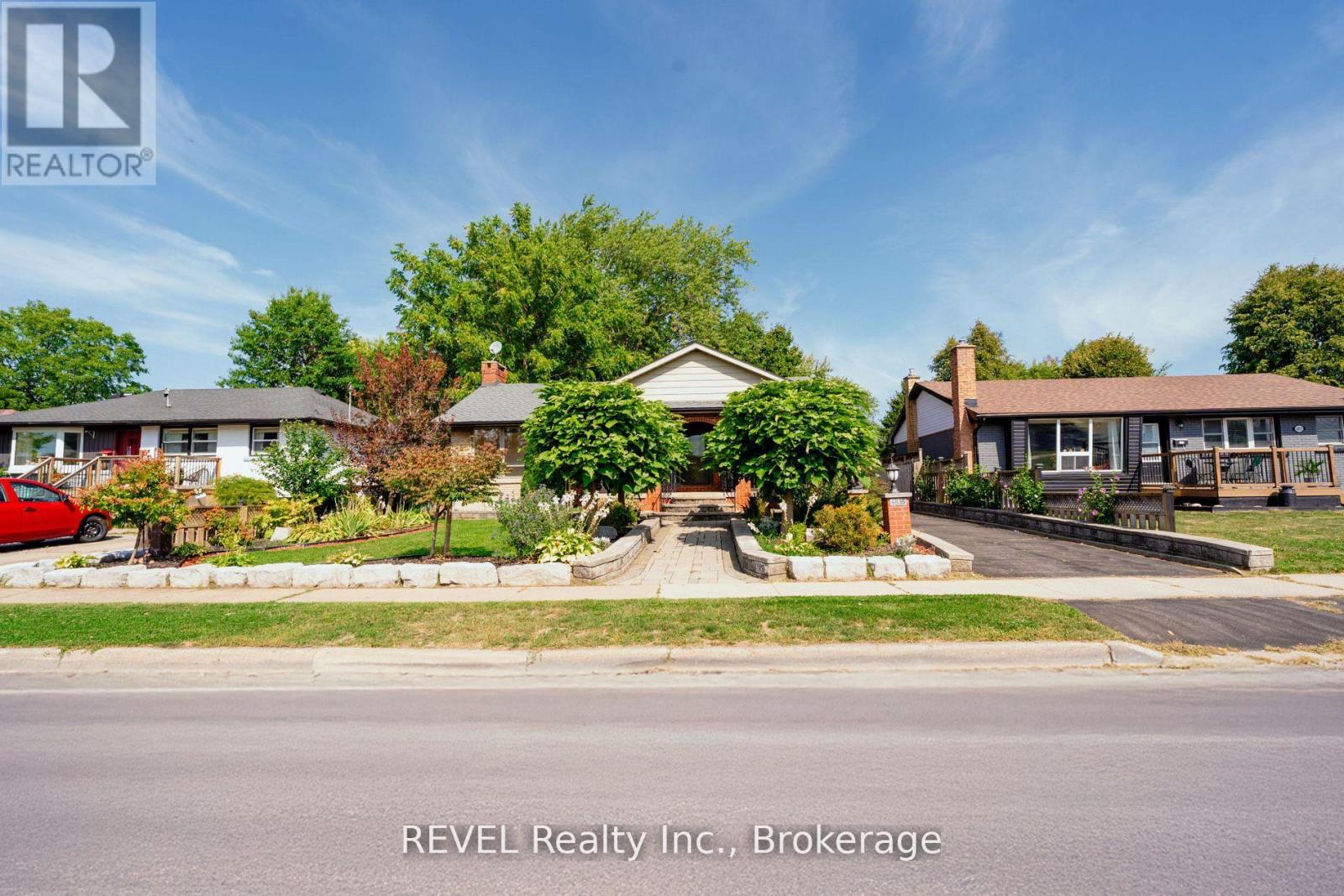 6835 Wills Street, Niagara Falls, Ontario  L2J 1Y6 - Photo 35 - X12831564