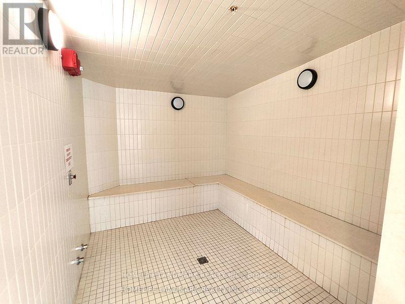 303 - 56 Forest Manor Road, Toronto, Ontario  M2J 0E5 - Photo 12 - C12831574