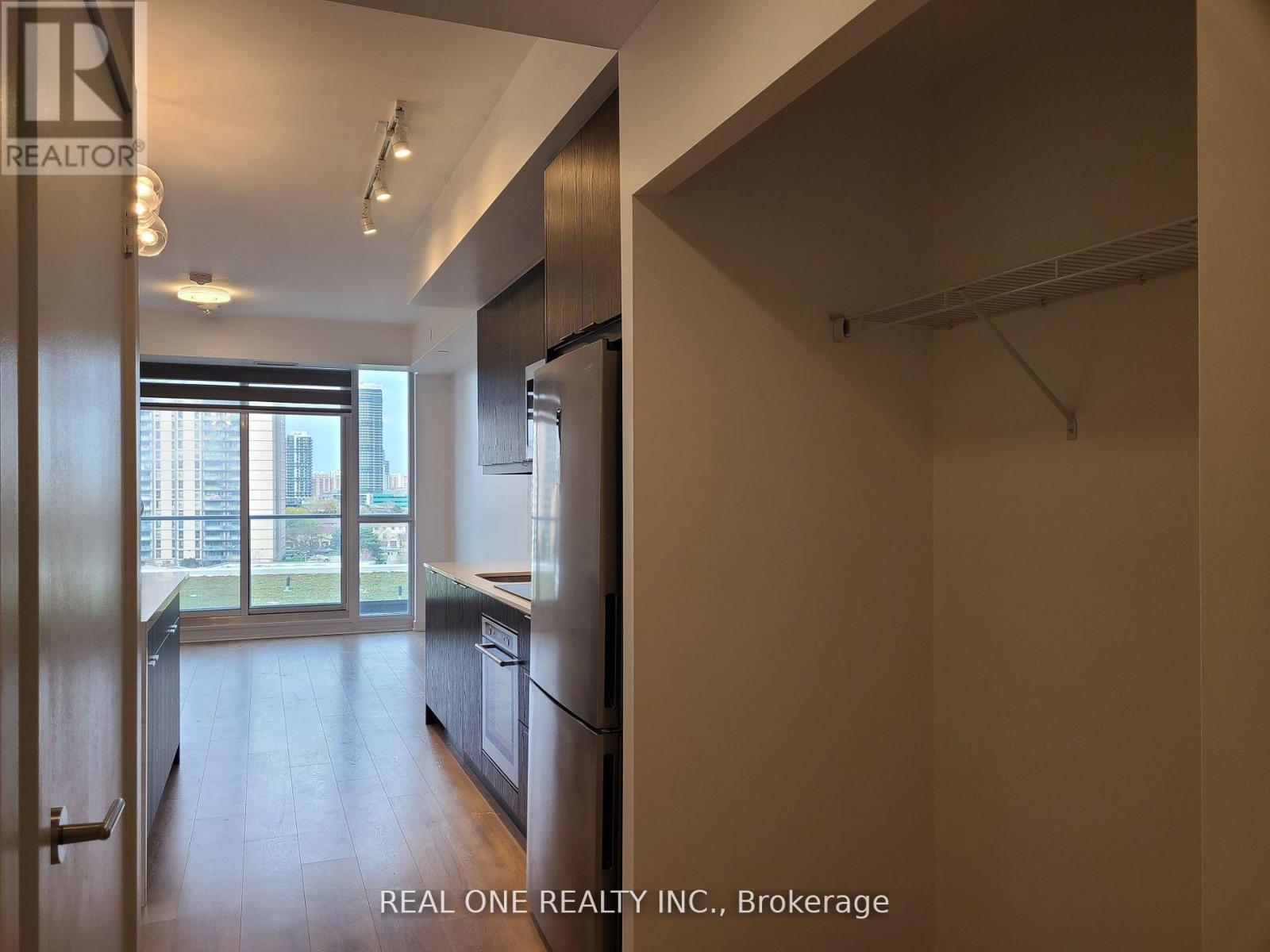 702 - 38 Forest Manor Road, Toronto, Ontario  M2J 0H4 - Photo 7 - C12831582