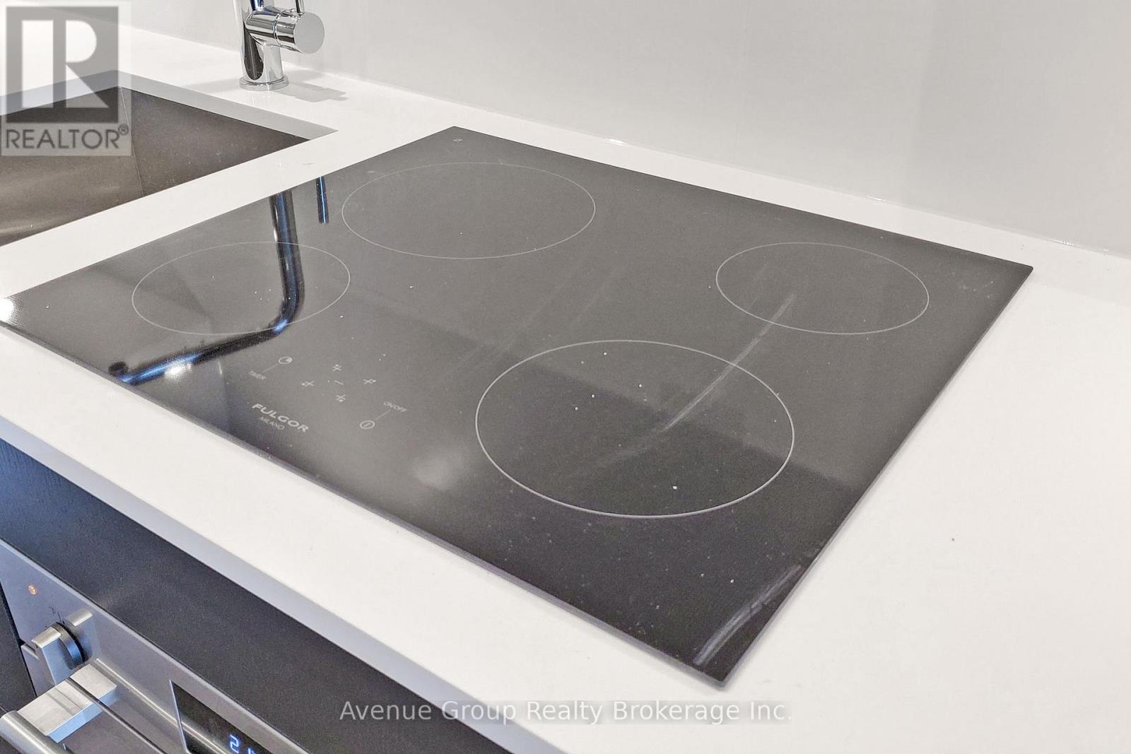 1313 - 20 Edward Street, Toronto, Ontario  M5G 1C9 - Photo 17 - C12831596