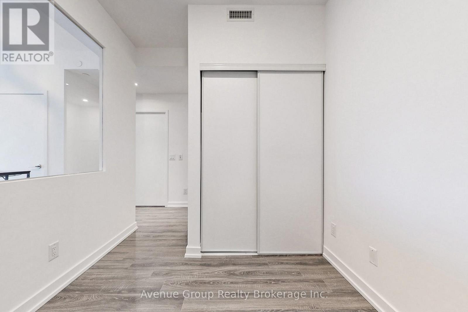 1313 - 20 Edward Street, Toronto, Ontario  M5G 1C9 - Photo 27 - C12831596