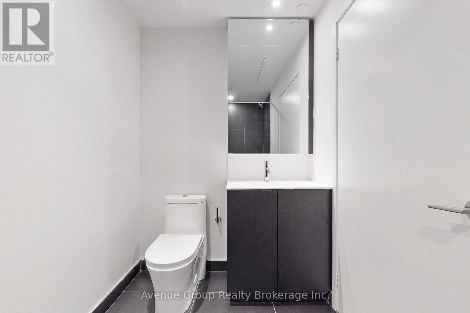 1313 - 20 Edward Street, Toronto, Ontario  M5G 1C9 - Photo 30 - C12831596