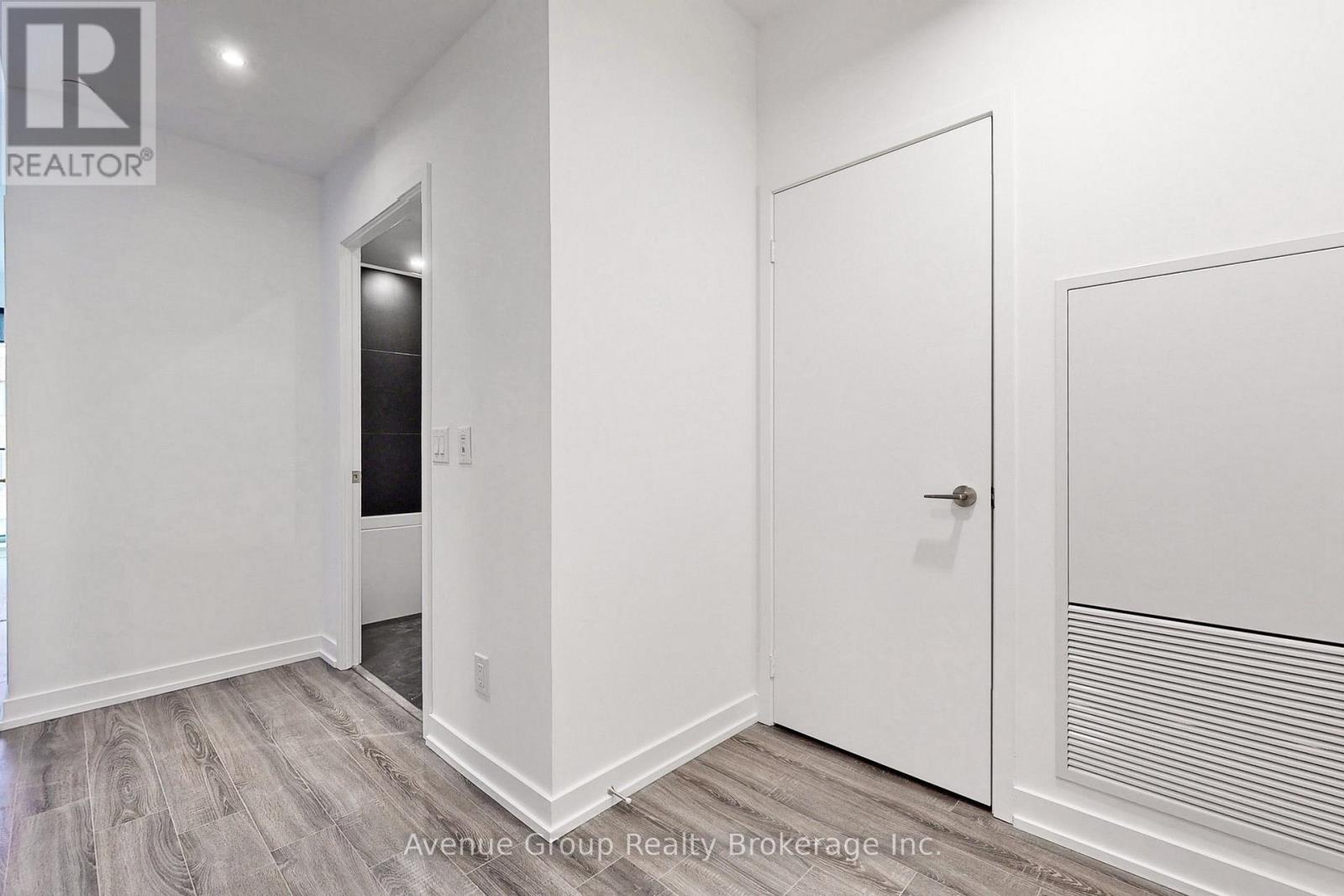 1313 - 20 Edward Street, Toronto, Ontario  M5G 1C9 - Photo 7 - C12831596