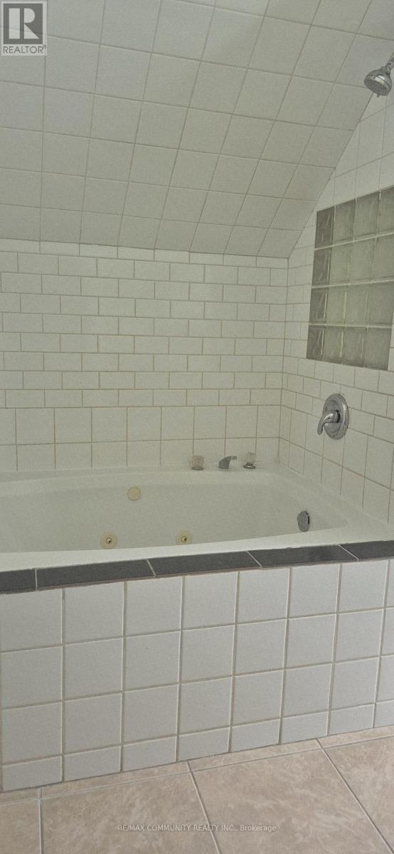 21 Forestell Street, New Tecumseth (Tottenham), Ontario  L0G 1W0 - Photo 10 - N12831634