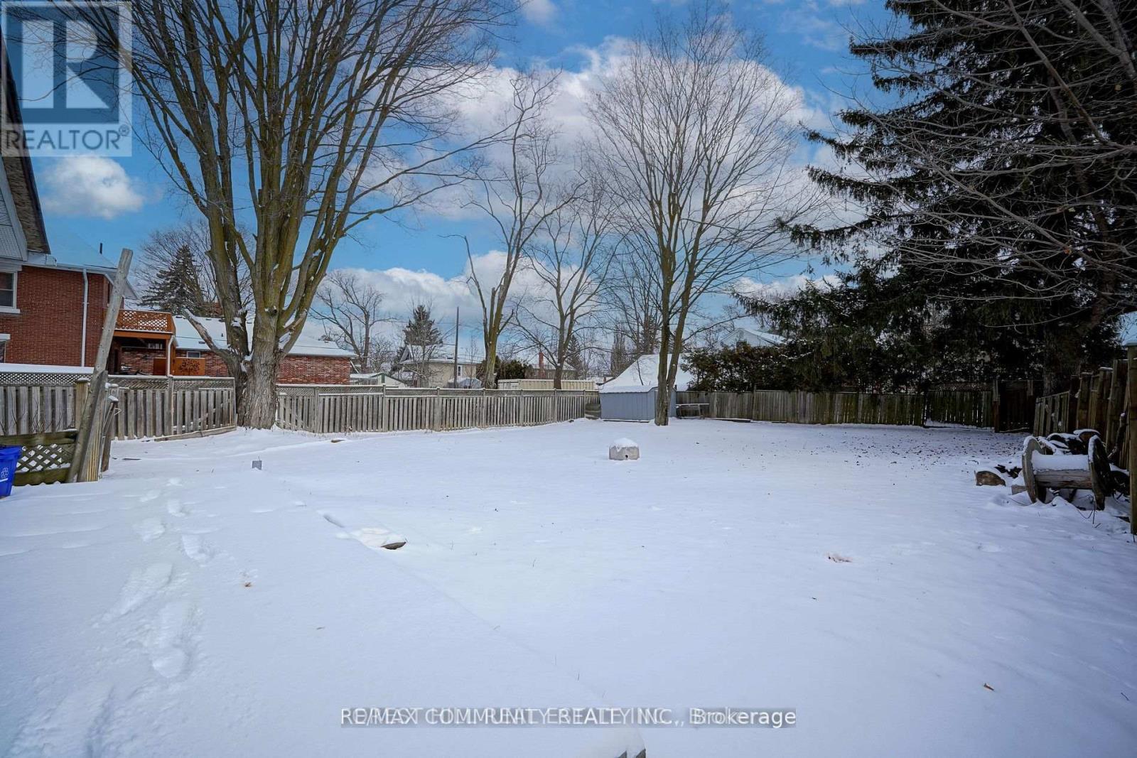 21 Forestell Street, New Tecumseth (Tottenham), Ontario  L0G 1W0 - Photo 3 - N12831634