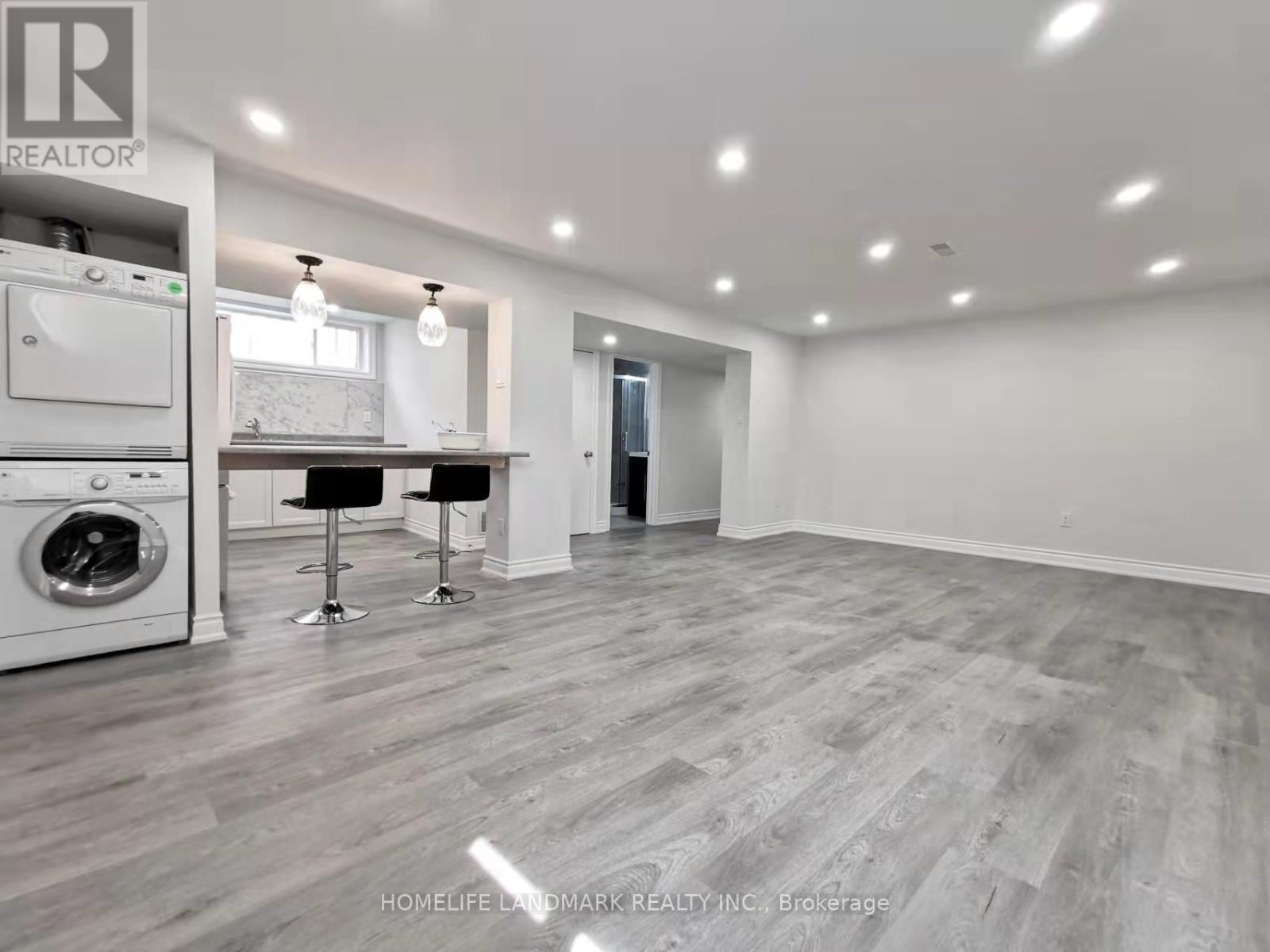 Lower - 28 Benfer Road, Richmond Hill (Crosby), Ontario  L4C 2J9 - Photo 11 - N12831646