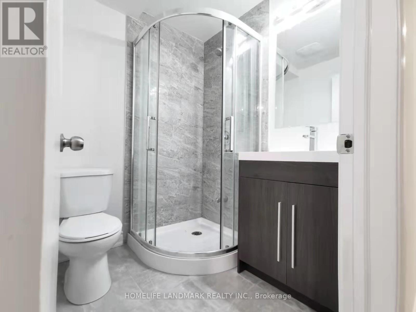 Lower - 28 Benfer Road, Richmond Hill (Crosby), Ontario  L4C 2J9 - Photo 5 - N12831646