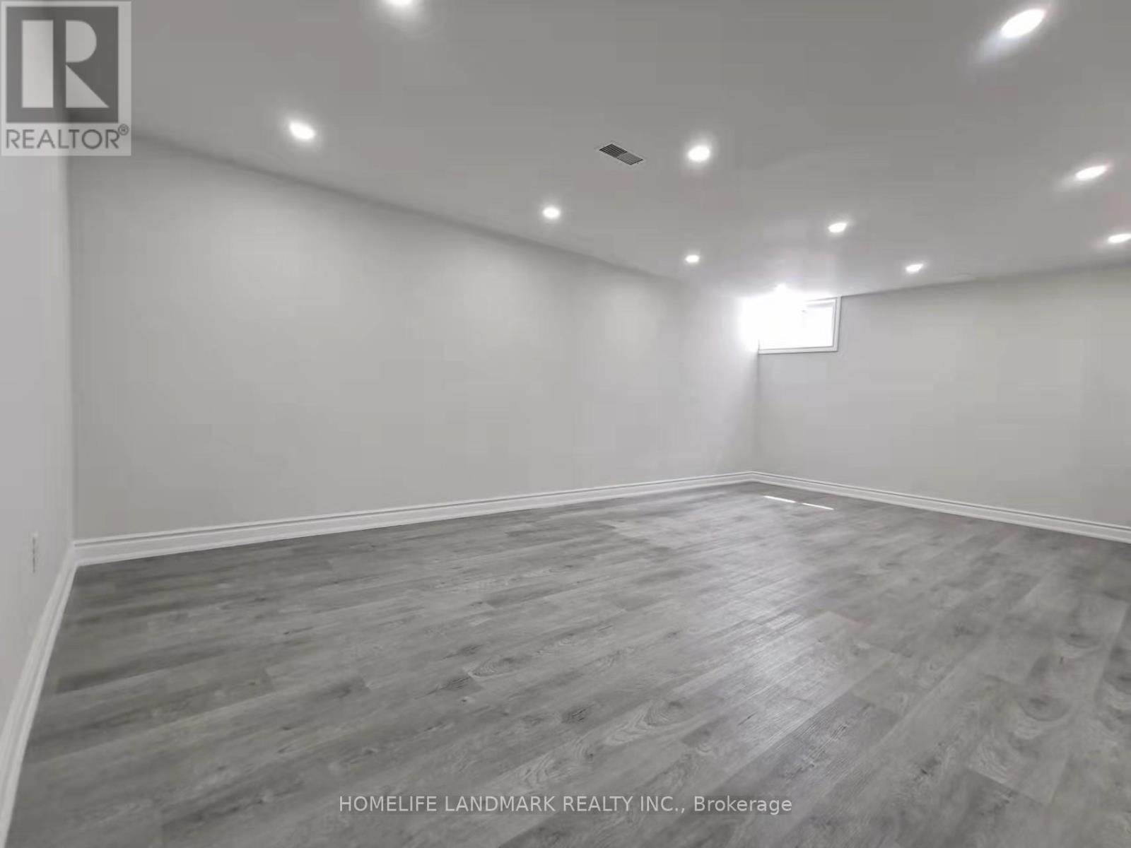 Lower - 28 Benfer Road, Richmond Hill (Crosby), Ontario  L4C 2J9 - Photo 7 - N12831646