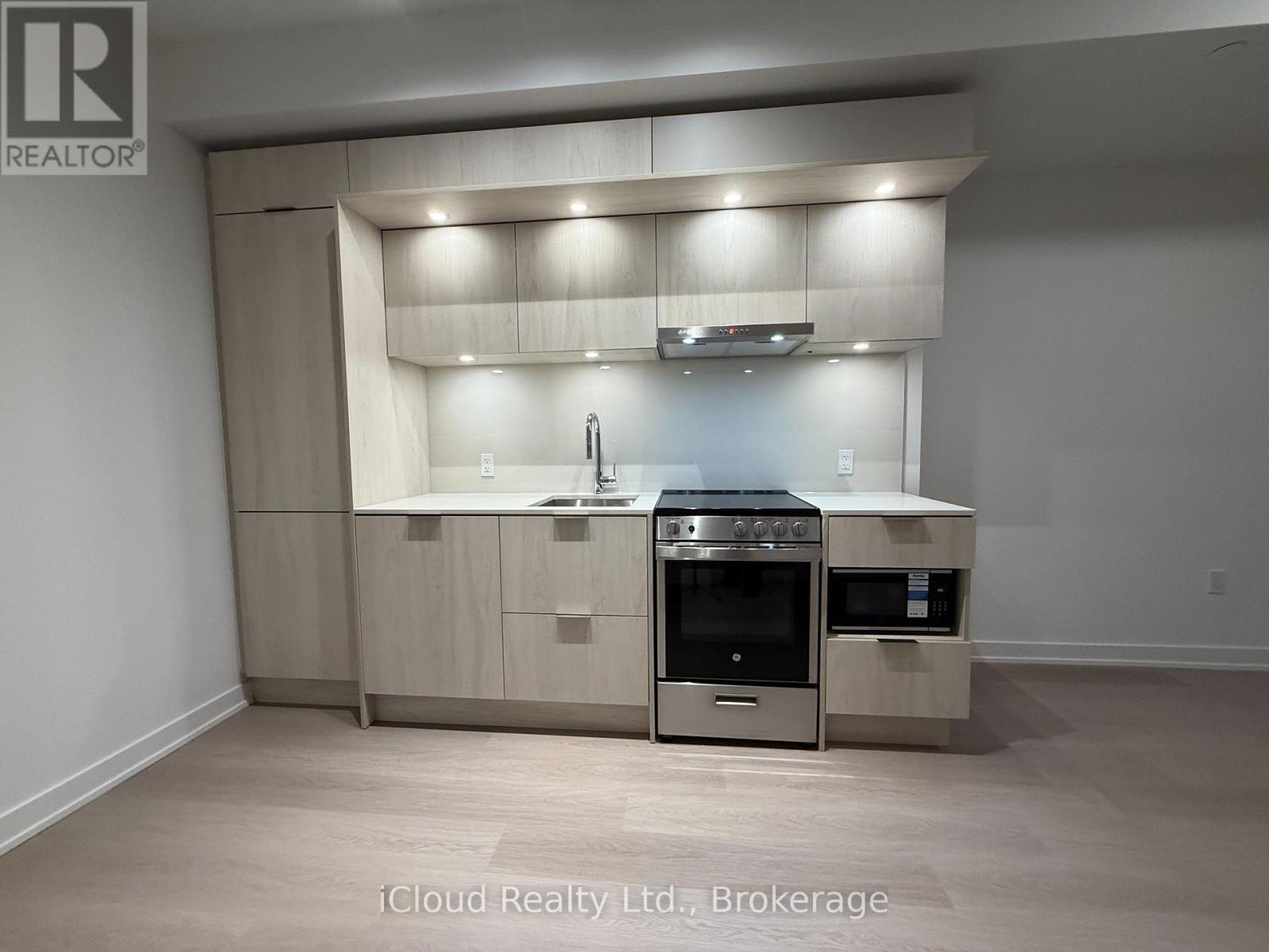 318 - 448 Burnhamthorpe Road, Mississauga, Ontario  L5B 4M6 - Photo 12 - W12831562