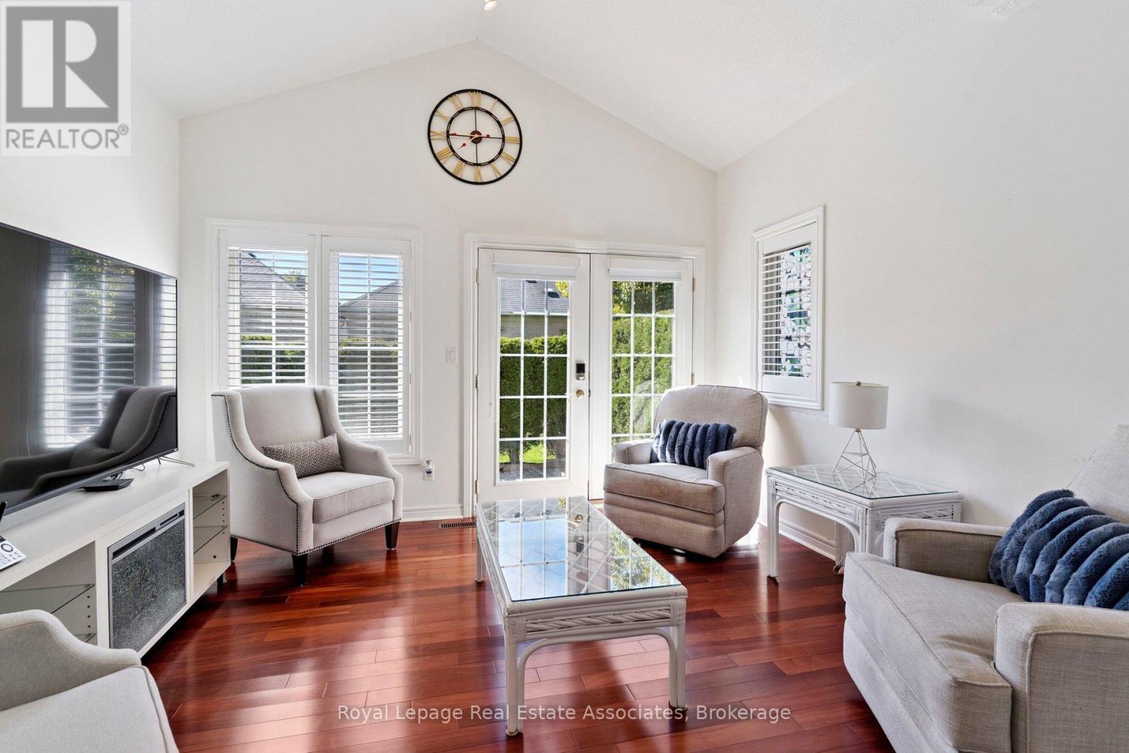 7 Powder Mill Court, Brampton, Ontario  L6R 1W5 - Photo 19 - W12831584