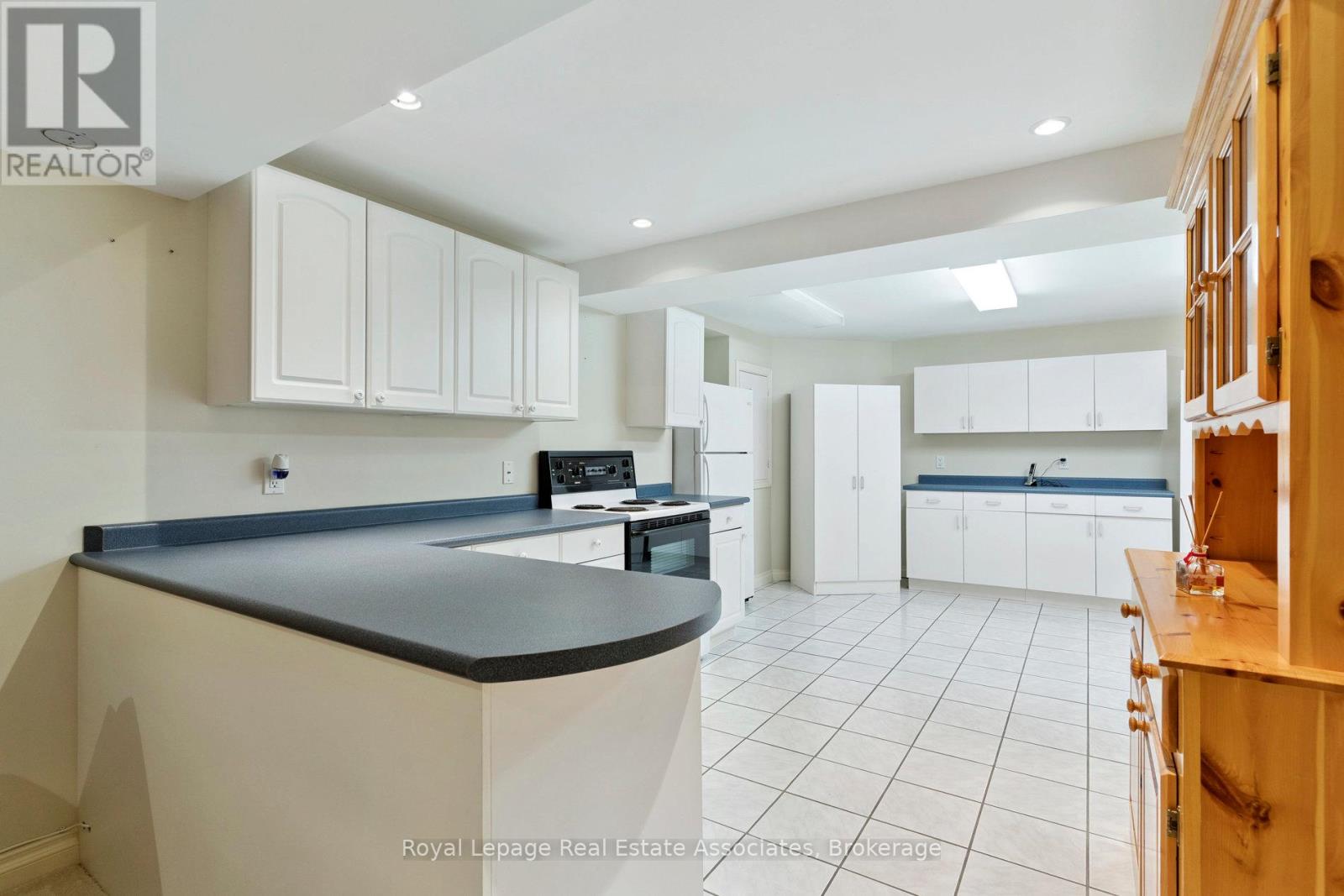 7 Powder Mill Court, Brampton, Ontario  L6R 1W5 - Photo 30 - W12831584