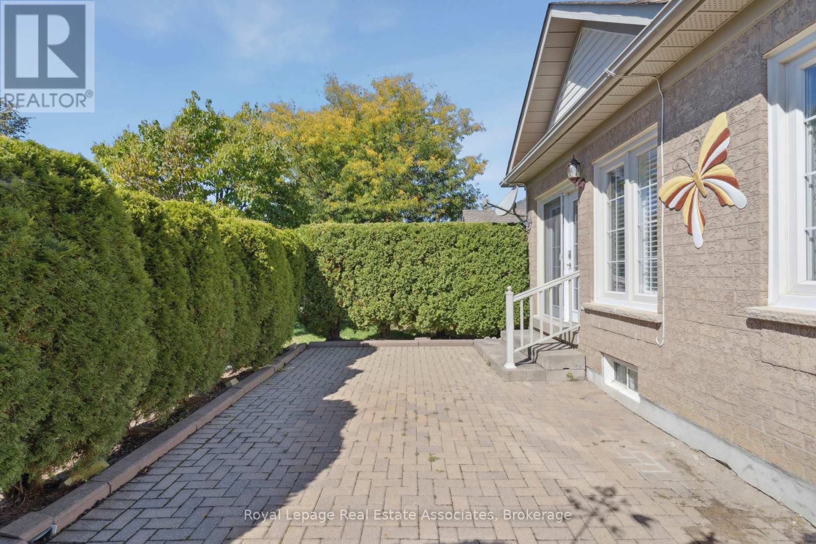 7 Powder Mill Court, Brampton, Ontario  L6R 1W5 - Photo 36 - W12831584